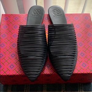 Tory Burch (NEW WITH BOX)